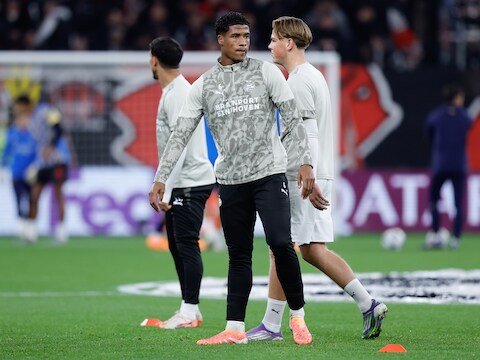 LIVE | PSV-trainer Bosz over reservebeurt Flamingo: ‘Soms heeft het geen zin om iemand te laten staan’