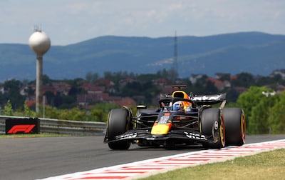 LIVE Formule 1 | Max Verstappen kijkt tegen ontzettend groot gat aan, McLaren zet het hele veld te kijk