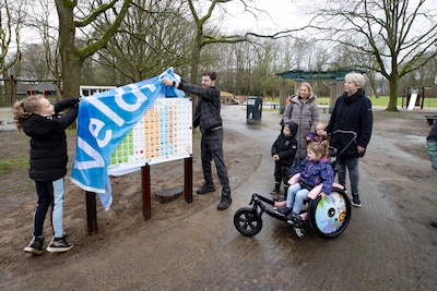 Eerste inclusieve speeltuin in gemeente Veldhoven: hier kan iedereen samen spelen