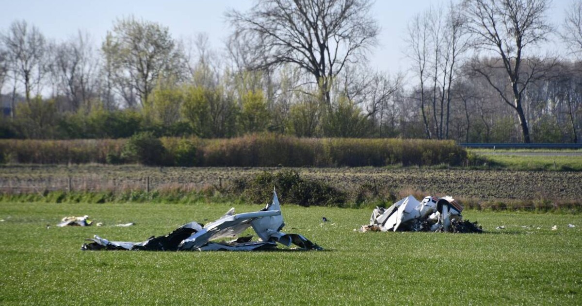 Dodelijke vliegtuigcrash naast A58 bij Middelburg, politie gaat uit van opzet