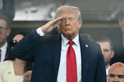 LIVE VS | Trump vergroot grip op leger en gaat belangrijke generaals bij promotie zelf ontmoeten