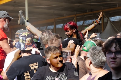 Van crowdsurfen in een rolstoel tot oude bekenden: de unieke sfeer van Dynamo Metalfest
