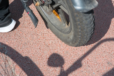 Jongen (14) bedreigd met een mes en beroofd van fatbike in Tilburg