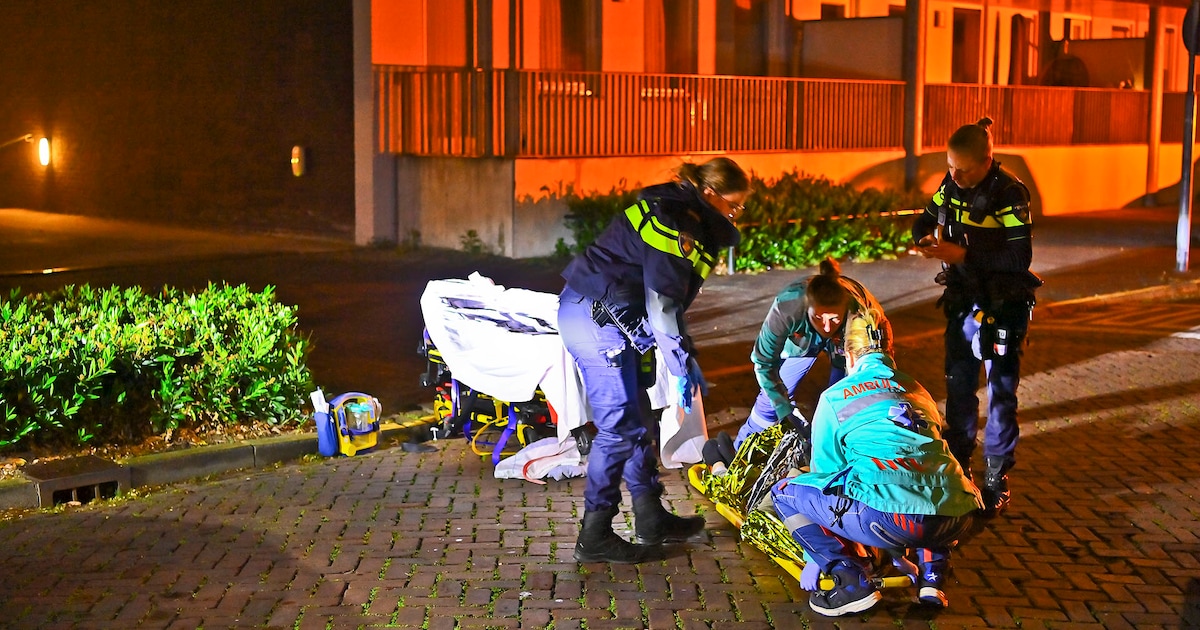Auto rijdt door na botsing met voetganger in Valkenswaard