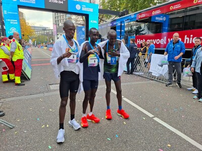 Oude wijze Keniaan blaast iedereen weg op de marathon: ‘Eindhoven heeft voor altijd speciaal plekje