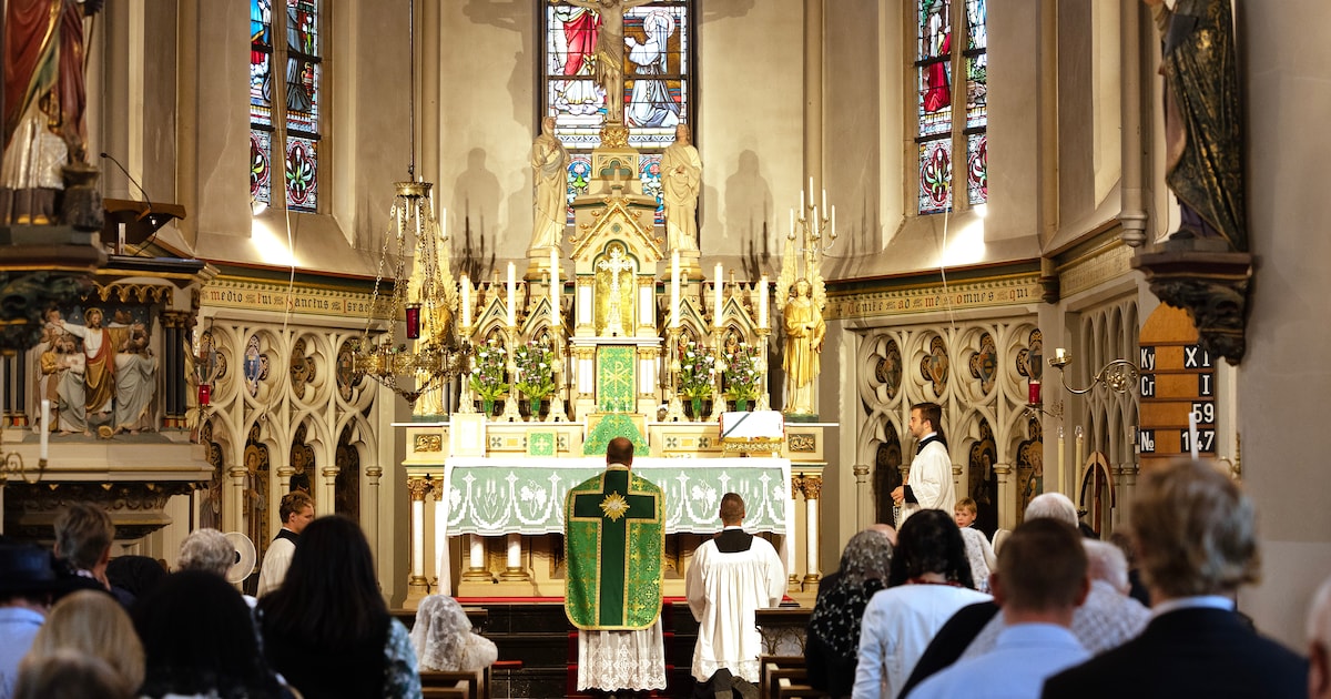 Deze kerk is eruit gegooid door Rome, maar in Gerwen zingen ze rustig door