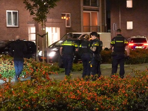 Man met verward gedrag aangehouden in Helmond: agenten komen ter plaatse met kogelwerende vesten