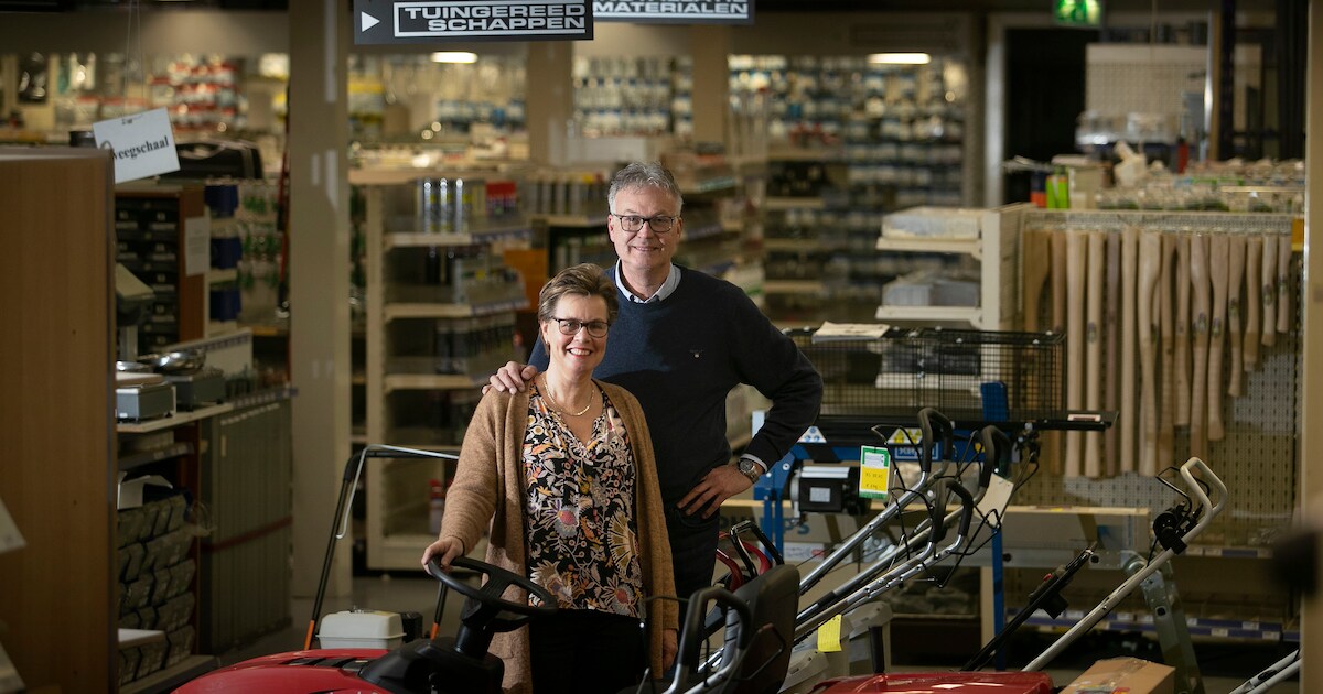 Roothans Doe-het-zelf in Dommelen gaat terug naar hoe het ooit begon ...