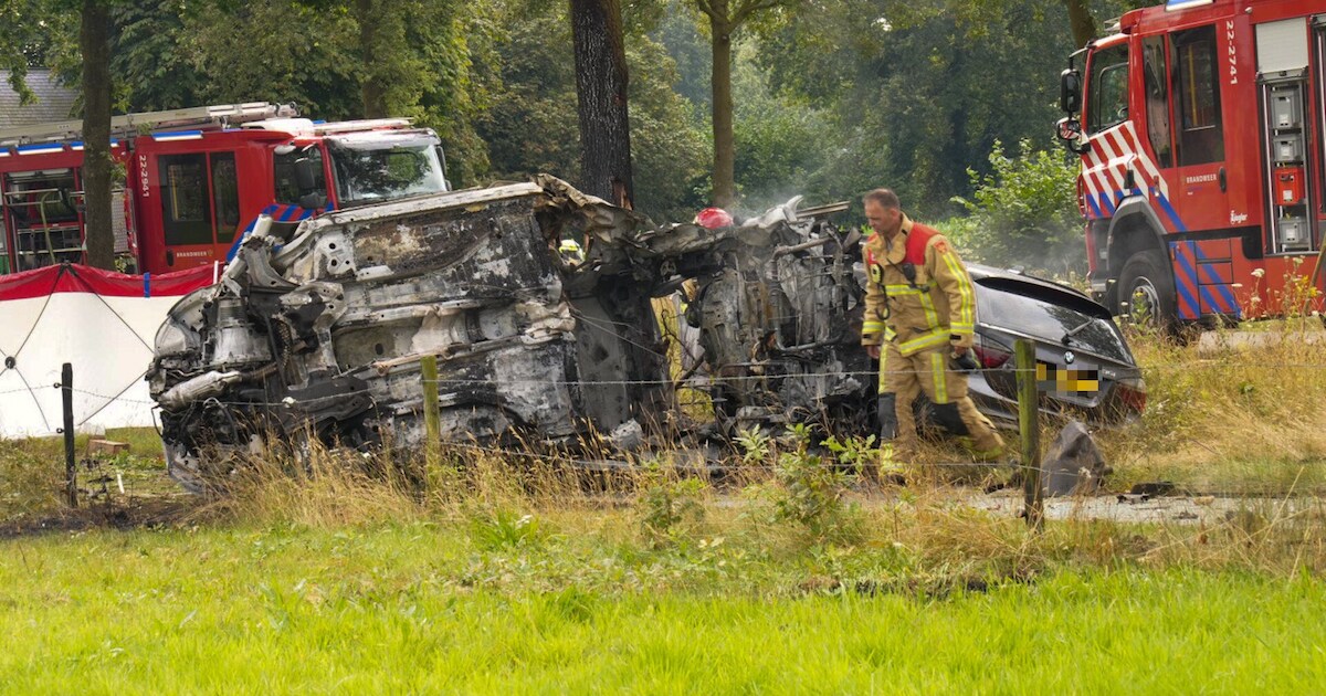 Man knalt met 170 km/uur achterop auto, 75-jarige man overleeft het niet: OM eist acht jaar cel