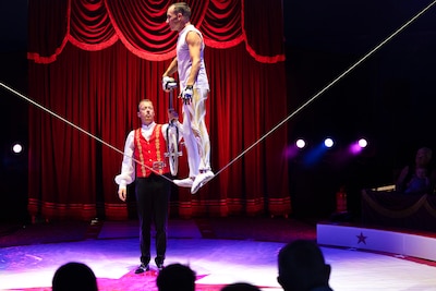 Jongste circusdirecteur van Europa trekt met Harlekino naar kleine Brabantse kernen: ‘Wij gaan naar 