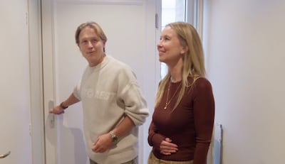 Eindelijk kan gezin weg uit mini-appartement in Den Bosch, toch slaat in ‘Kopen zonder kijken’ de tw