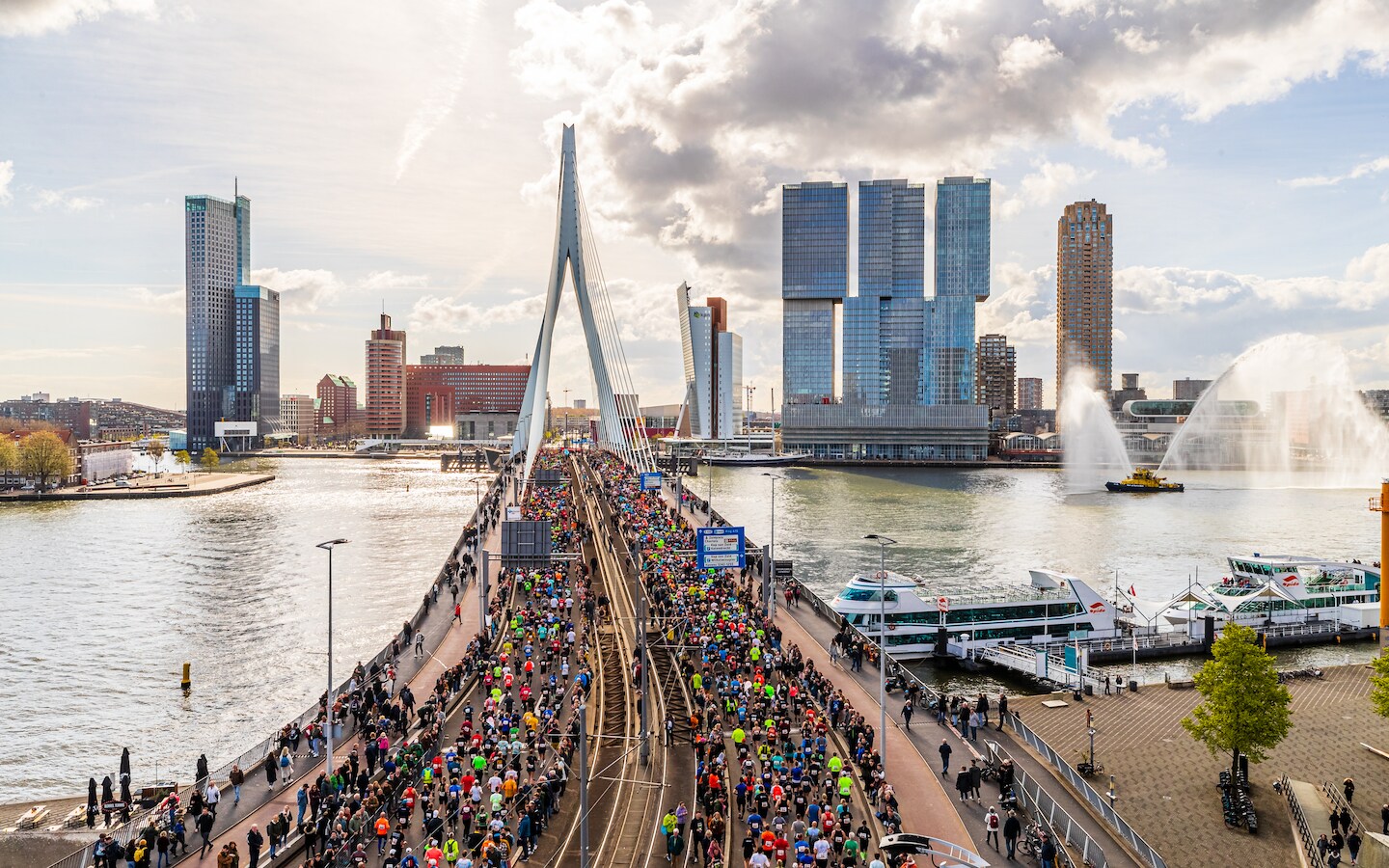 Marathons uitverkocht: ‘Soms zie je mensen rennen van wie je denkt: wat ...