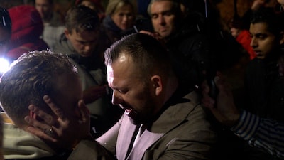 Burgemeester Hoes gebeten hond na arrestatie omstreden gebedsgenezer in Tilburg: ‘Nog nooit zoveel b