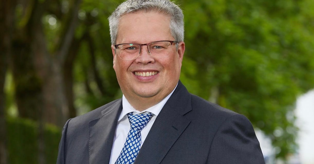 Na lastige periode staat oud-wethouder Marcel Lemmen nu aan het roer bij streekomroep 1Kempen