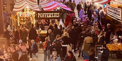 Kerstmarkt in het Klokgebouw in Eindhoven