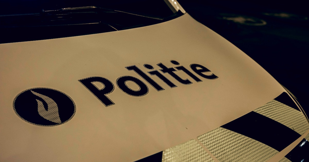 Personenwagen moet worden getakeld na botsing met vrachtwagen in Lommel