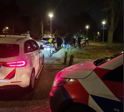 Scooterrijder opgepakt na achtervolging door Helmond: politie vond hem toevallig tijdens een andere 