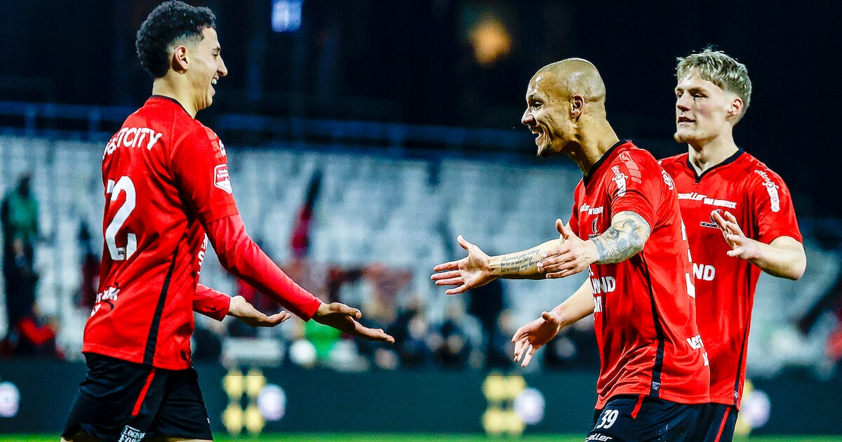 Helmond Sport speelt als herboren in nieuwe stadion: ‘Dit mag je best ...