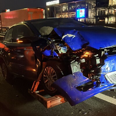 Ongeluk met meerdere auto's bij Nieuwkuijk zorgt voor vertraging op A59 richting Den Bosch