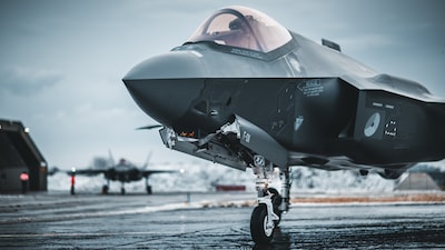 F-35’s denderen deze week over Brabant: waarom maken ze zoveel lawaai?
