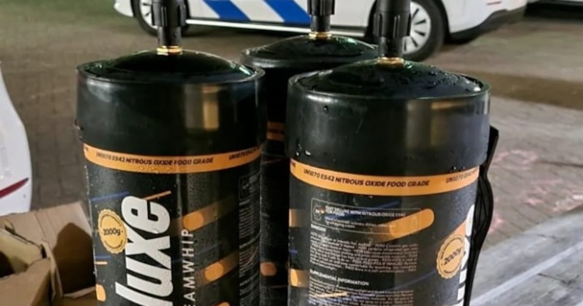 Lachgasgebruikers ontsnappen aan bekeuring in Helmond | Regio | ED.nl