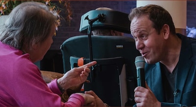 Brandevoortse zanger gebruikt kunstmatige intelligentie om zijn nieuwste videoclip tot leven te brengen