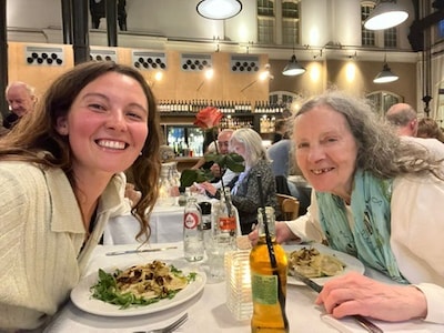 Opa of oma gratis mee uit eten nemen? Binnenkort kan het in Tilburg