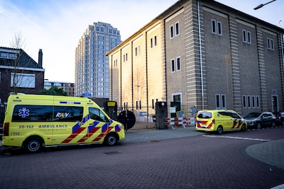 Grote stroomstoring in Tilburg voorbij, medewerker van Enexis raakt gewond tijdens werkzaamheden