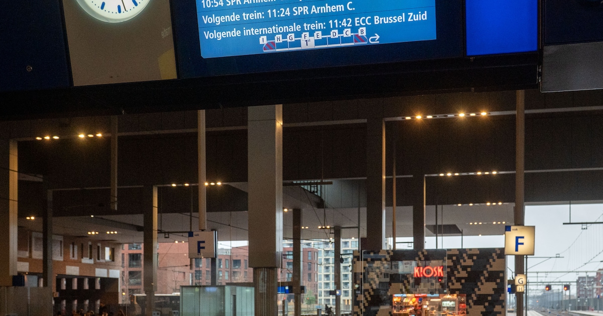 Geen treinen tussen Breda en Tilburg door aanrijding, en dat duurt tot ongeveer 11.00 uur