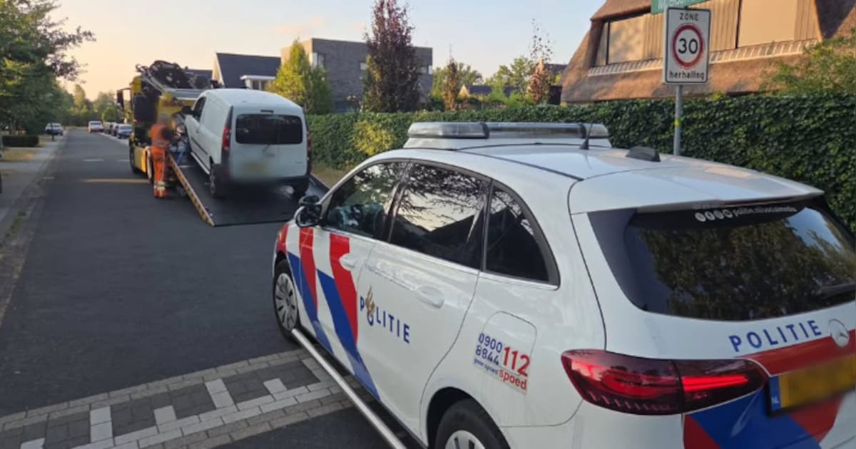 Illegale pakketbezorger (27) voor de derde keer in korte tijd zonder rijbewijs achter het stuur