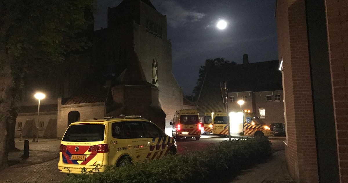Man gewond na val van trap in Spoordonk