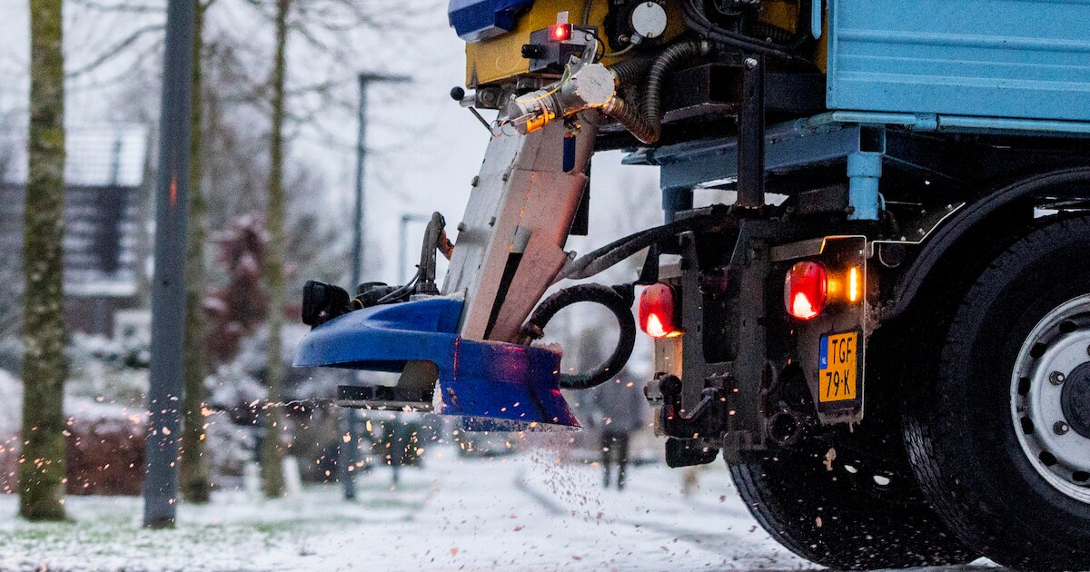 Code geel in noorden en oosten van het land vanwege gladheid op de weg ...
