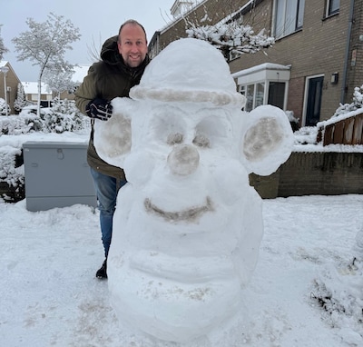 Grappig idee loopt uit de hand: Erik uit Eindhoven maakt prachtige sneeuwsculpturen