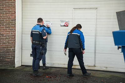 Huurder vindt na ‘tv-avond’ drugs in zijn loods en legt het in een kluis, maar dan doet de politie e