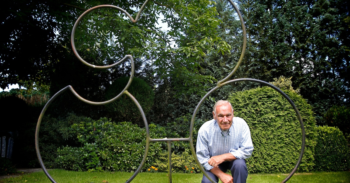 Frans Swinkels (1937-2025) uit Maarheeze was een en al wielerronde