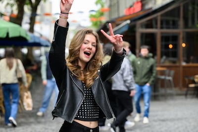 Jackie (16) overleeft zware val en ontdekt onverwacht talent