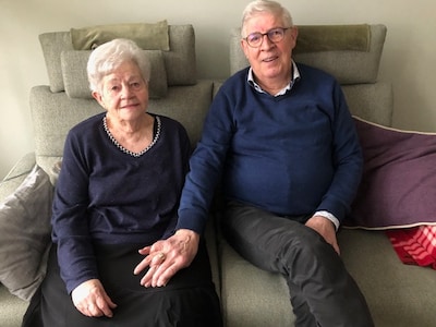 Aloys en Nellie: 80 en 82 jaar, nooit op vakantie geweest maar al 60 jaar samen gelukkig