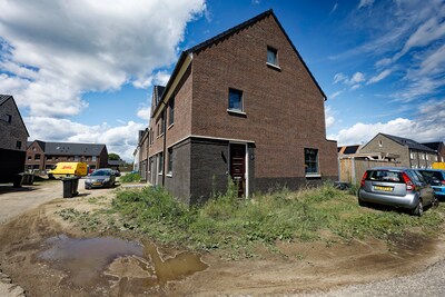 Bewoners Berlicumse wijk wachten al jaren op bestrating, groen en speeltuin: ‘Het ziet er niet uit’