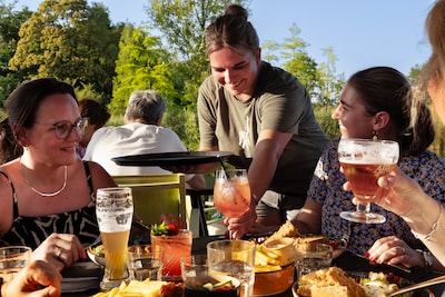 Hittegolf jaagt ons naar terras aan het water: Mrs Park in Eindhoven blijkt groene oase met verrasse