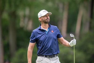 Joost Luiten denkt aan ontslag caddie na slechte ronde KLM Open: ‘Zo amateuris­tisch allemaal’