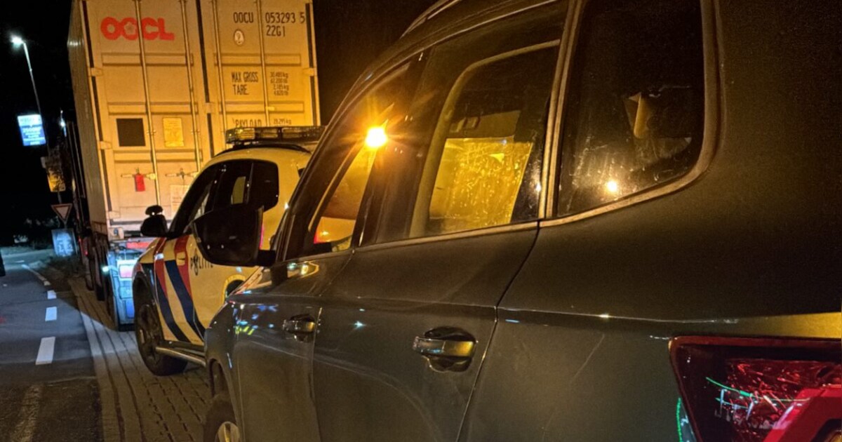 Agenten controleren auto in Asten en ontdekken dat deze niet van de ...