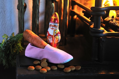 Sinterklaas Dinershow met frietbuffet en pietenspellen in Rosmalen