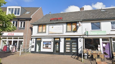 Oude discotheek in Bergeijk blijft makelaarskantoor, maar met nieuwe partner en vier huurappartementen