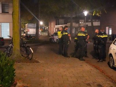 Auto gevonden na ernstige aanrijding met twee fietsers in Helmond, bestuurder nog steeds spoorloos