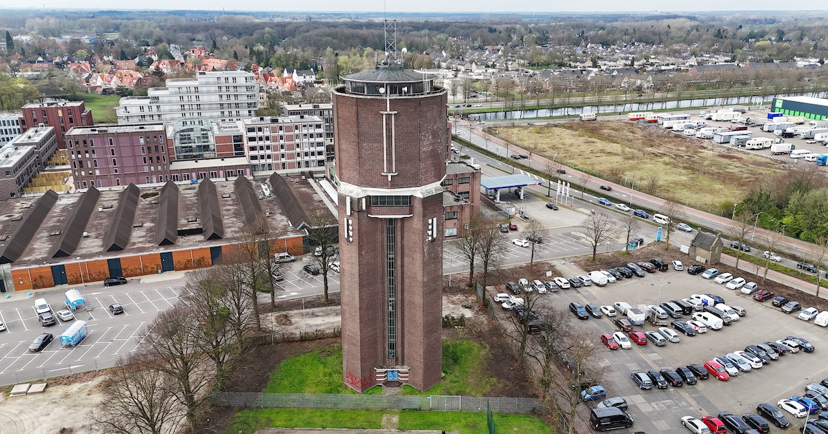 Helmond verkoopt monumentale watertoren na mislukte campagne en zoekt nu idee dat de stad iets oplev