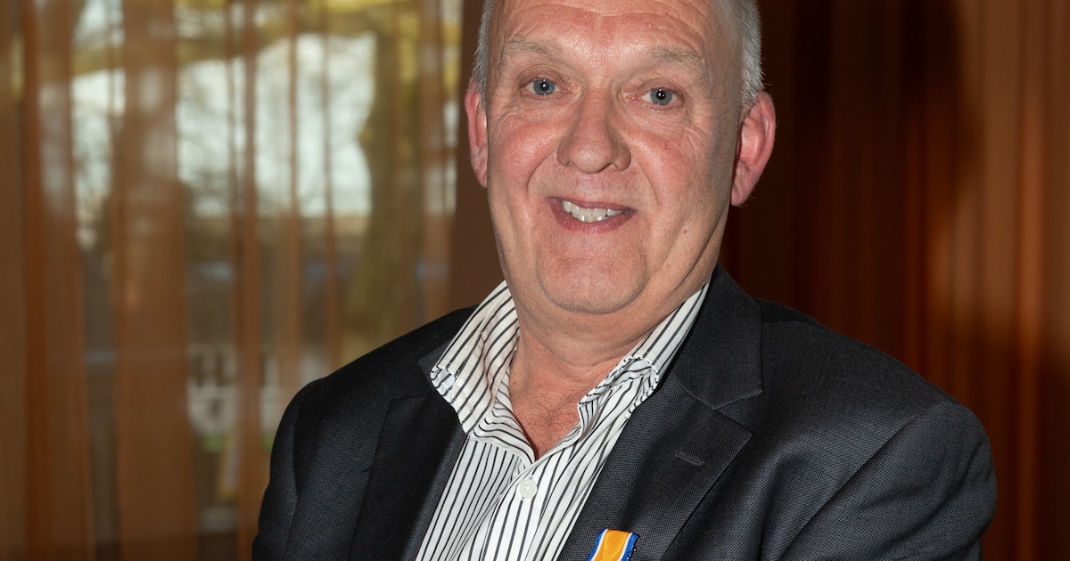 Lintje voor Peter van Gool na 16 jaar in de raad van Reusel-De Mierden