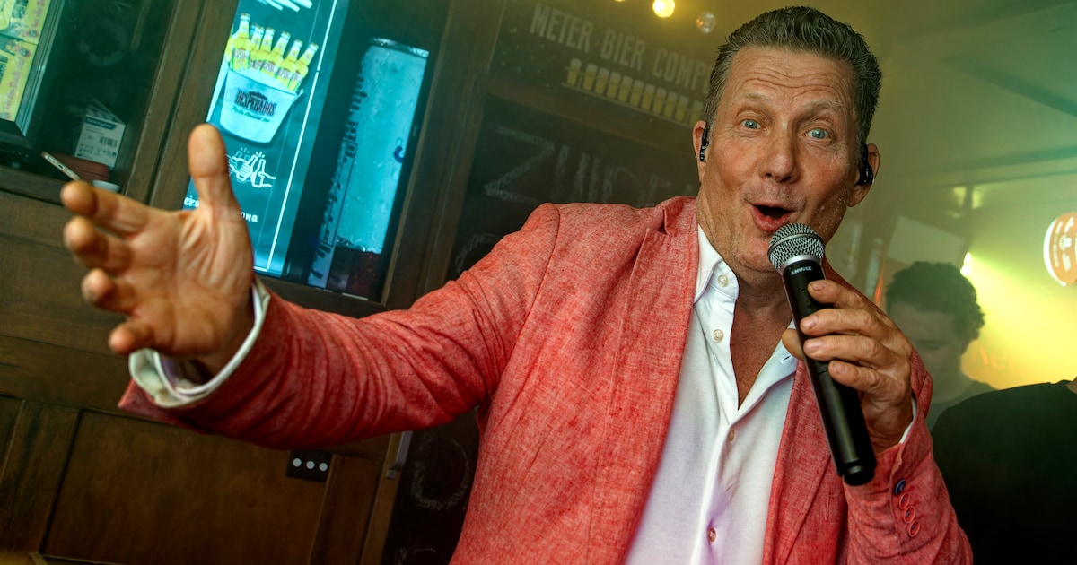 Frank Hoek uit Boxtel geniet van TikTok-populariteit: ‘In België voelde ik me net Michael Jackson!’