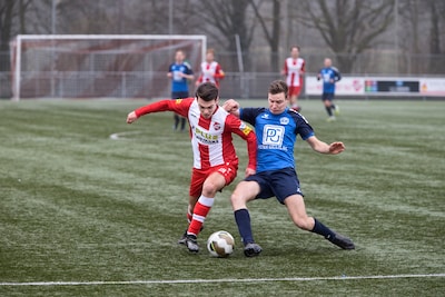 In nieuwe maar bekende rol als spits bewijst Burhenne zijn waarde tegen oude club: ‘Een beetje met o