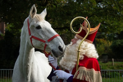 Sinterklaas komt aan in Riel en Goirle