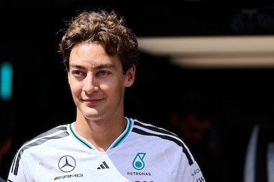 George Russell jammert over pech, maar wijst ook naar Max Verstappen: ‘Er is geen kampioen geweest zonder tegenslag’